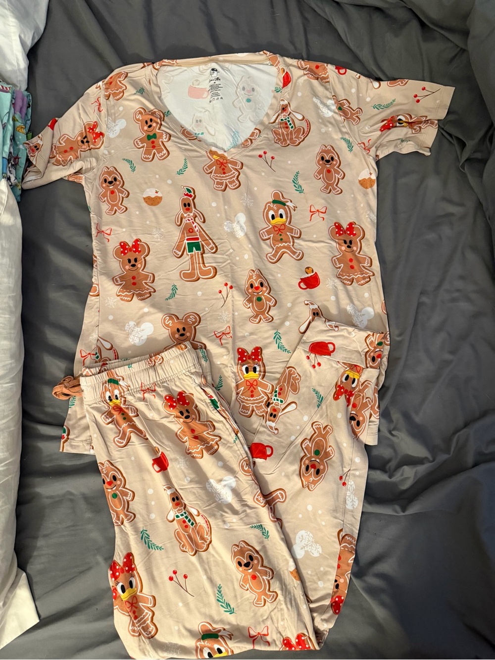 Lama Littles Disney Holiday Gingerbread Mickey & Minnie PJ Set Women’s Med PLAY